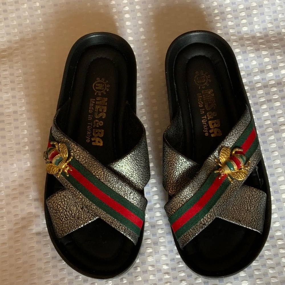 MES & BRA FASION SANDALS WITH  METAL BEE